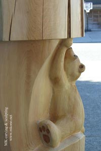Bear table carving side