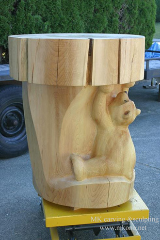 Bear carved table 1
