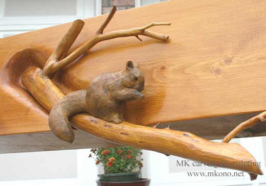 squirrel woodcarving 1